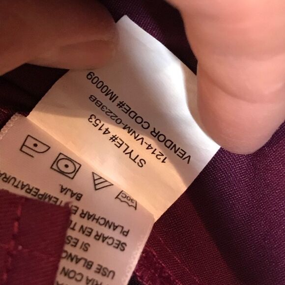 Grey’s Anatomy XS Cranberry burgundy nursing scrub - Picture 5 of 5